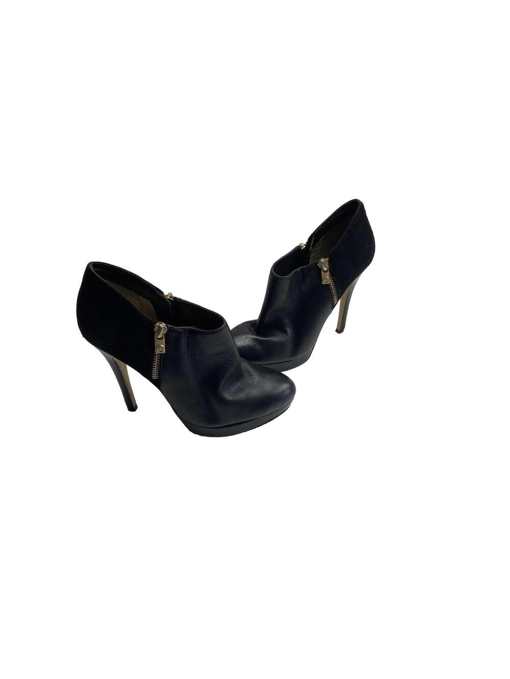 Michael Kors Heels Size 8 Black Closed Toe Slip On Pumps Great Pre Owned